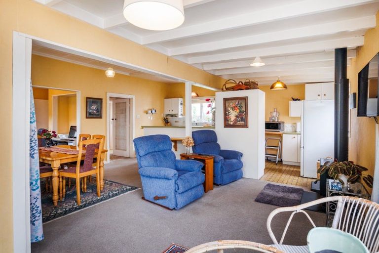 Photo of property in 329 Makirikiri Road, Crofton, Marton, 4787