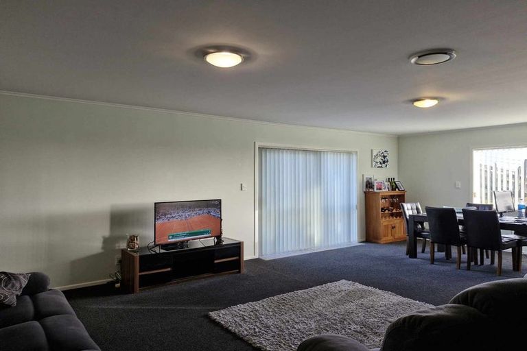 Photo of property in 74 Barrett Road, Whalers Gate, New Plymouth, 4310