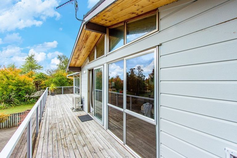 Photo of property in 4 Icarus Place, Sunnybrook, Rotorua, 3015