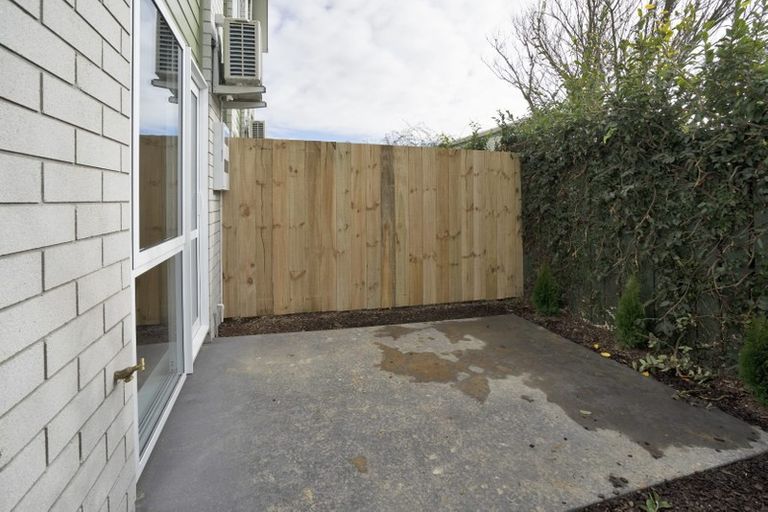 Photo of property in 16/10 Burrows Place, Frankton, Hamilton, 3204