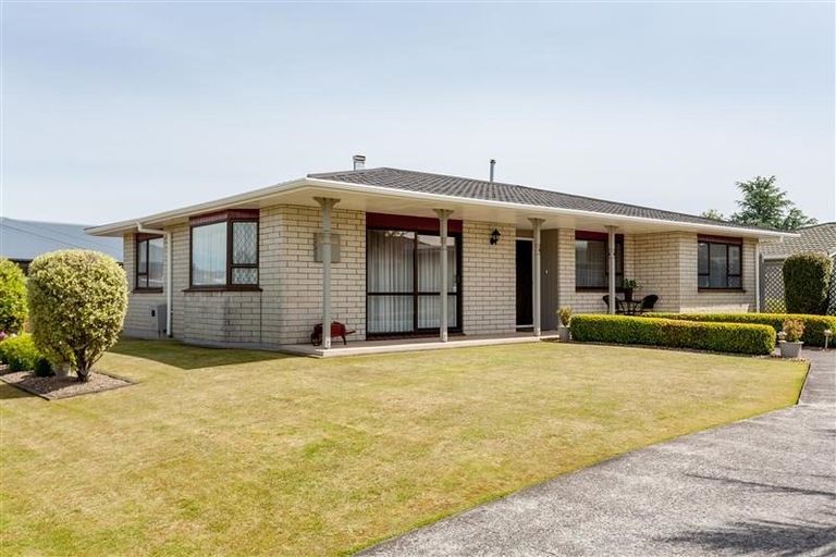 Photo of property in 145 Heta Road, Highlands Park, New Plymouth, 4312