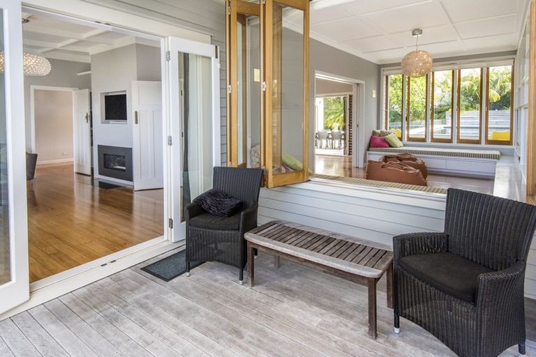 Photo of property in 19 Hamana Street, Narrow Neck, Auckland, 0622