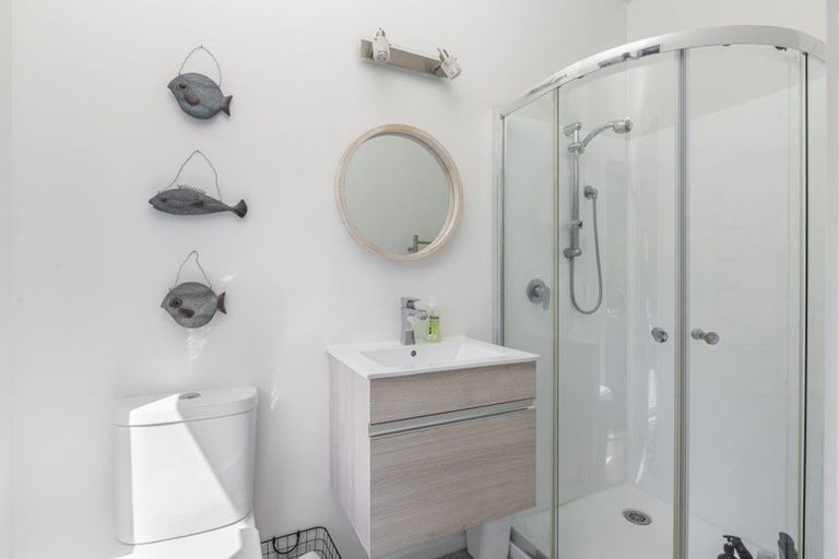 Photo of property in 30 Muncaster Road, Snells Beach, 0920