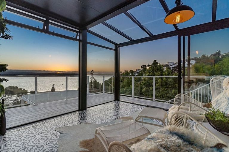 Photo of property in 5 Poaka Place, Beach Haven, Auckland, 0626