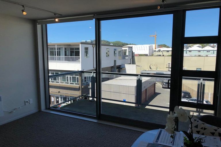 Photo of property in Masina Apartments, 301/80 Riddiford Street, Newtown, Wellington, 6021
