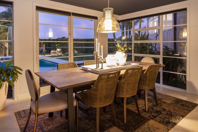 Photo of property in 42 Manor Park, Sunnyhills, Auckland, 2010