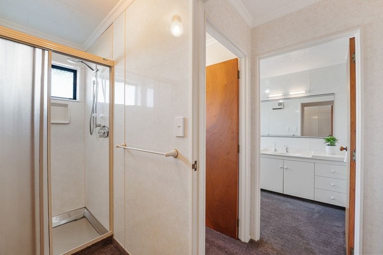 Photo of property in 1/27 Whiteley Street, Moturoa, New Plymouth, 4310