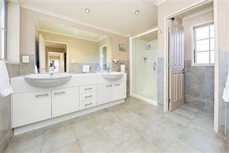 Photo of property in 46 Westerham Drive, Dannemora, Auckland, 2016