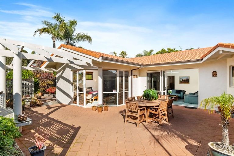 Photo of property in 27 Palm Beach Boulevard, Papamoa Beach, Papamoa, 3118