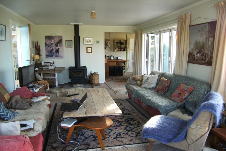 Photo of property in 41 Nuku Street, Tangimoana, 4822