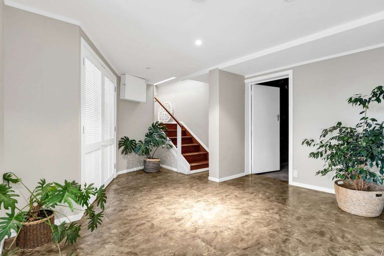 Photo of property in 170 Kawaha Point Road, Kawaha Point, Rotorua, 3010