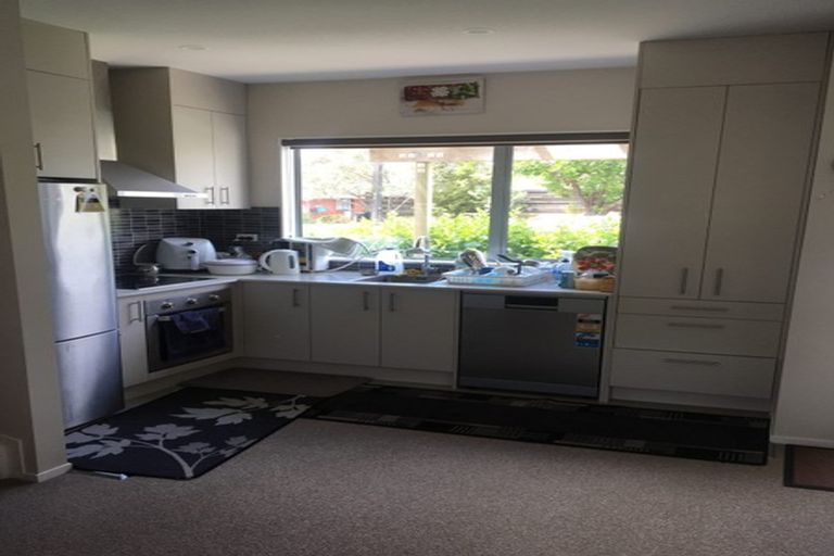 Photo of property in 28/11 Ray Small Drive, Papakura, 2110