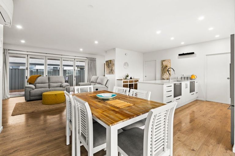 Photo of property in 17 Hurunui Drive, Te Awa, Napier, 4110