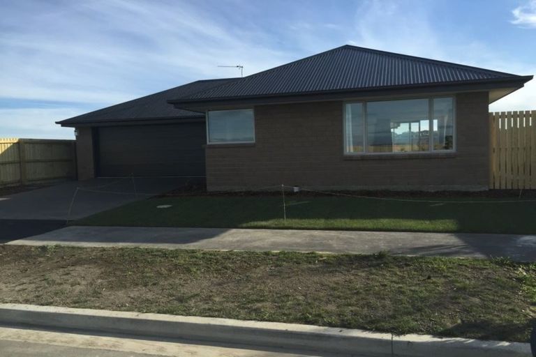 Photo of property in 3 Bradwell Crescent, Halswell, Christchurch, 8025