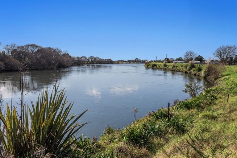 Photo of property in 97 East Bank Road, Edgecumbe, Whakatane, 3193