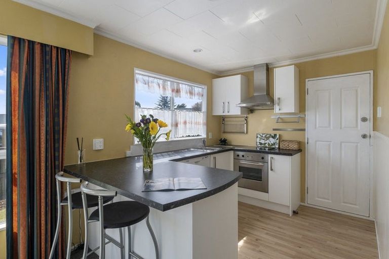 Photo of property in 8 Campion Road, Waikanae Beach, Waikanae, 5036