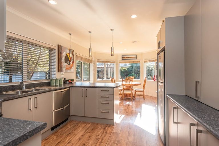 Photo of property in 7e Olivea Place, Oxford, 7430