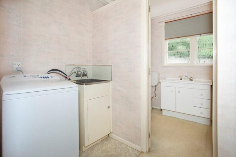 Photo of property in 16 Parkvale Road, Otumoetai, Tauranga, 3110