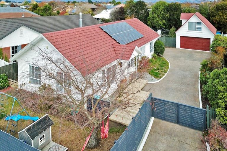 Photo of property in 65 Anglesea Avenue, Parklands, Christchurch, 8083
