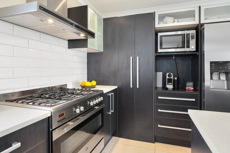 Photo of property in 17 Compton Grove, Huntington, Hamilton, 3210