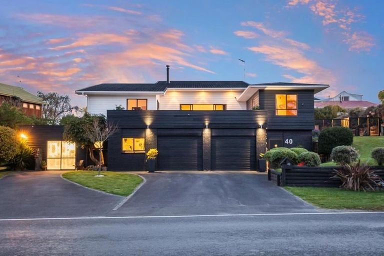 Photo of property in 40 Makora Road, Otaihanga, Paraparaumu, 5036