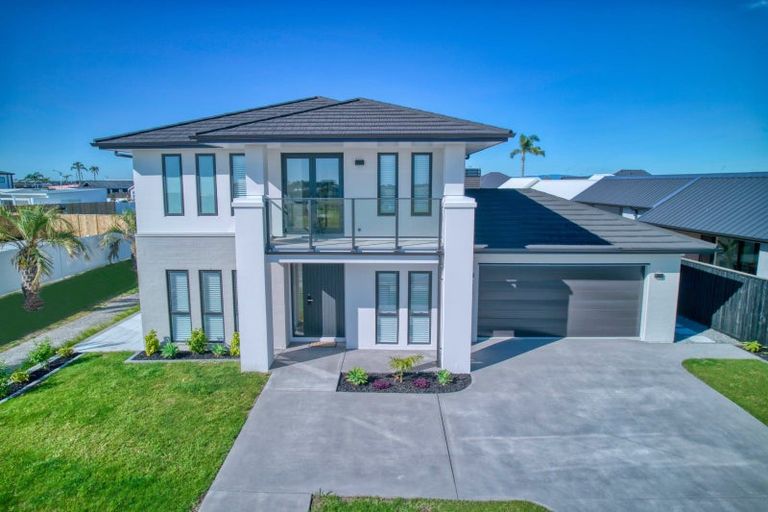 Photo of property in 20 Montiicola Drive, Papamoa Beach, Papamoa, 3118