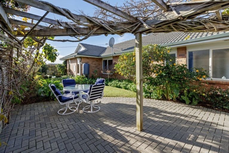 Photo of property in 1 Donnington Place, Bethlehem, Tauranga, 3110