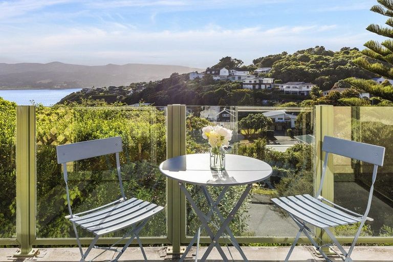 Photo of property in 11 The Anchorage, Whitby, Porirua, 5024