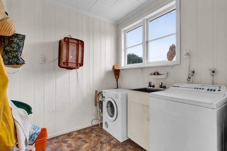 Photo of property in 2 Denmark Terrace, Midhirst, Stratford, 4394