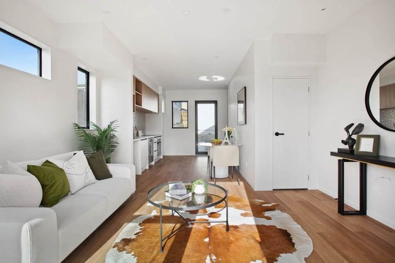 Photo of property in 1/35 Imrie Avenue, Mangere, Auckland, 2022