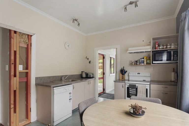 Photo of property in 8 Suffolk Street, Picton, 7220