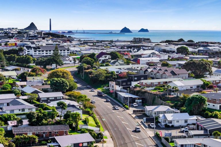 Photo of property in 21 Northgate, Strandon, New Plymouth, 4312