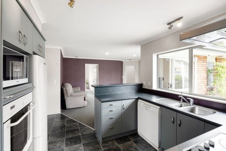 Photo of property in 81 Wiltshire Drive, Huntington, Hamilton, 3210