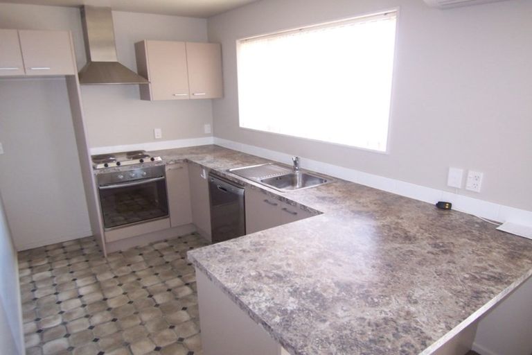 Photo of property in 2/318 Waterloo Road, Islington, Christchurch, 8042