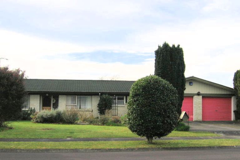 Photo of property in 4 Edwin Street, St Andrews, Hamilton, 3200