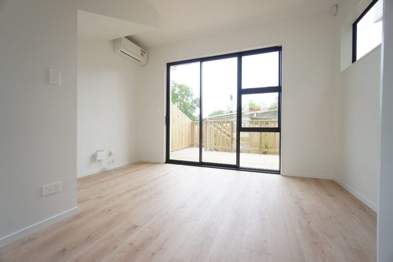 Photo of property in 3/22 Takapu Street, Henderson, Auckland, 0612