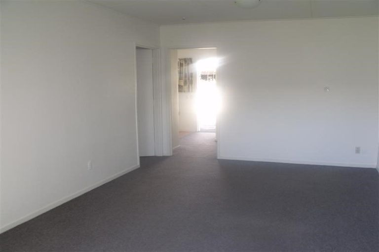 Photo of property in 2/7 Phillips Place, Havelock North, 4130