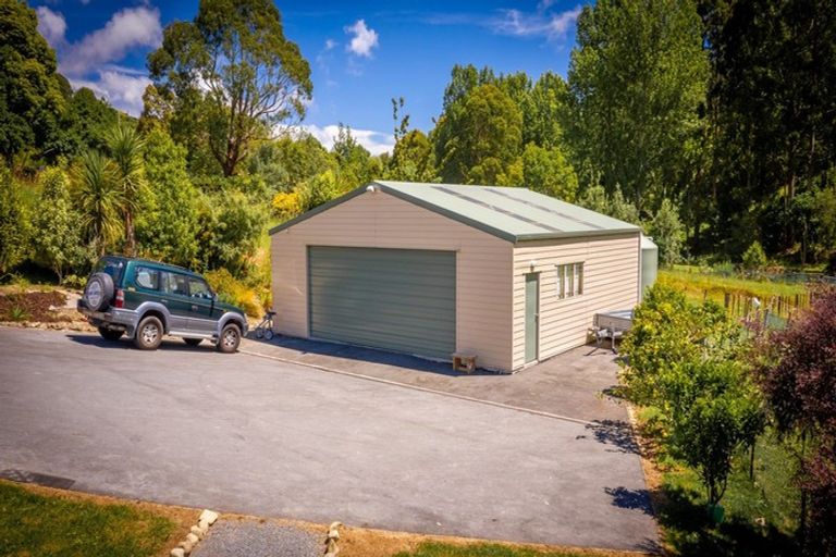 Photo of property in 37 Aston Road, Waikanae, 5391