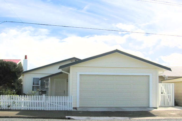 Photo of property in 29 Torridon Road, Miramar, Wellington, 6022