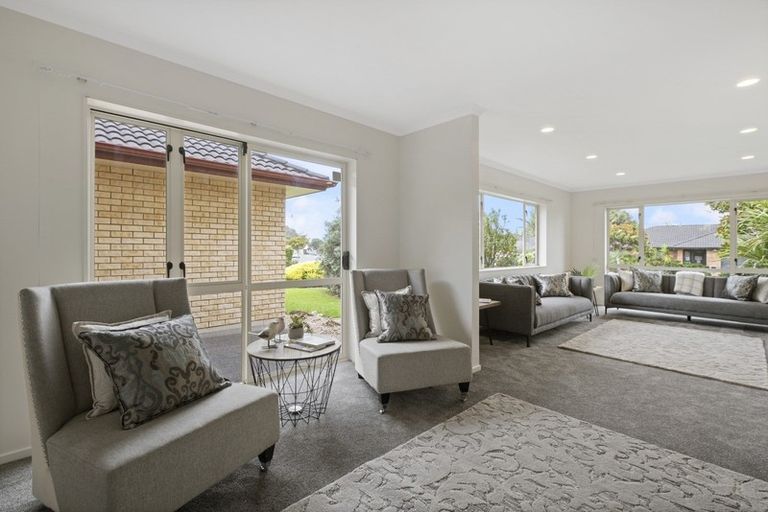 Photo of property in 2 Derg Place, East Tamaki, Auckland, 2013