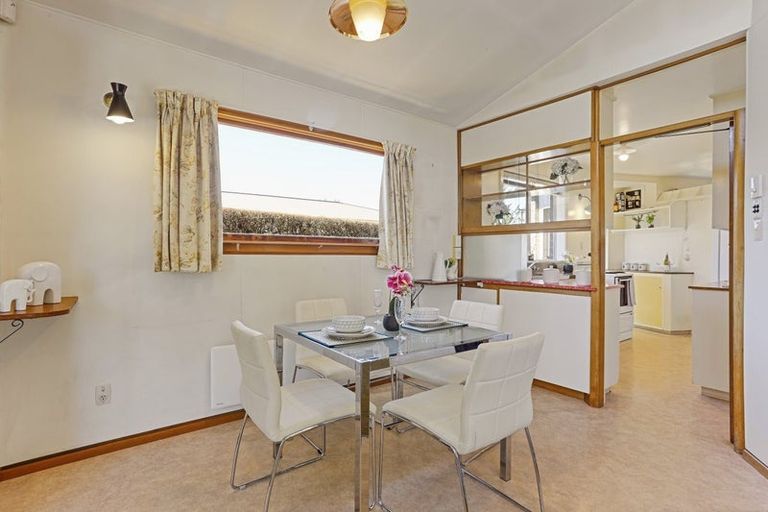 Photo of property in 55 Wingate Street, Redwood, Christchurch, 8051