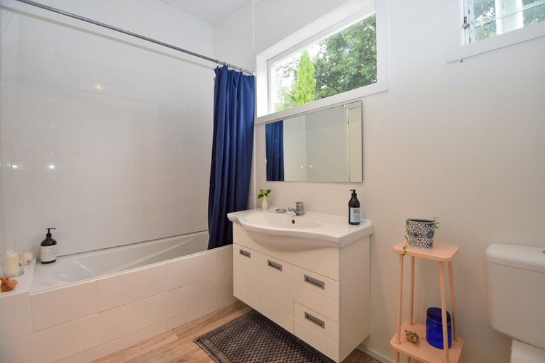 Photo of property in 144 Kent Street, Carterton, 5713