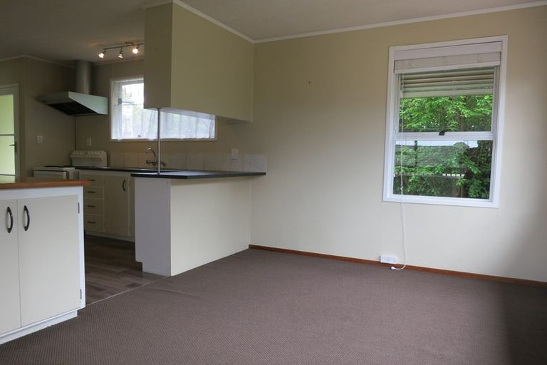 Photo of property in 43 Pisces Road, Glen Eden, Auckland, 0602
