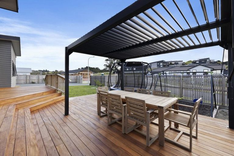 Photo of property in 29 Weka Street, Mangawhai, 0505