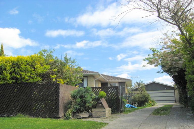 Photo of property in 17 Bowie Drive, Woodend, 7610