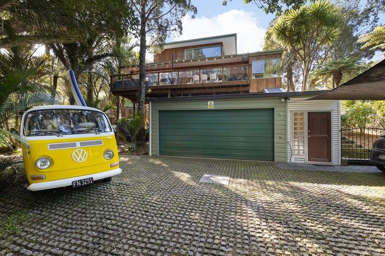 Photo of property in 89 Wood Bay Road, Titirangi, Auckland, 0604