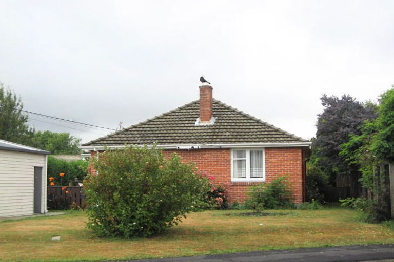Photo of property in 6 Bramwell Street, Dallington, Christchurch, 8061