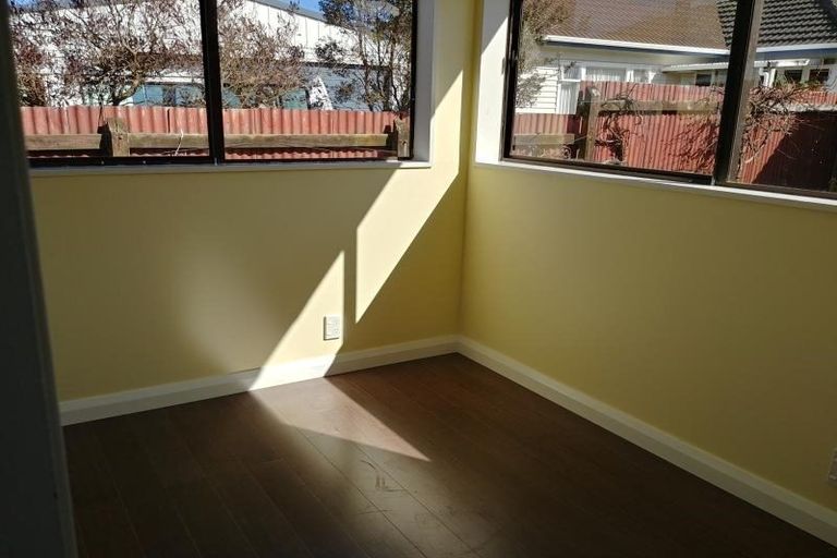 Photo of property in 16 Waikare Avenue, Waiwhetu, Lower Hutt, 5010