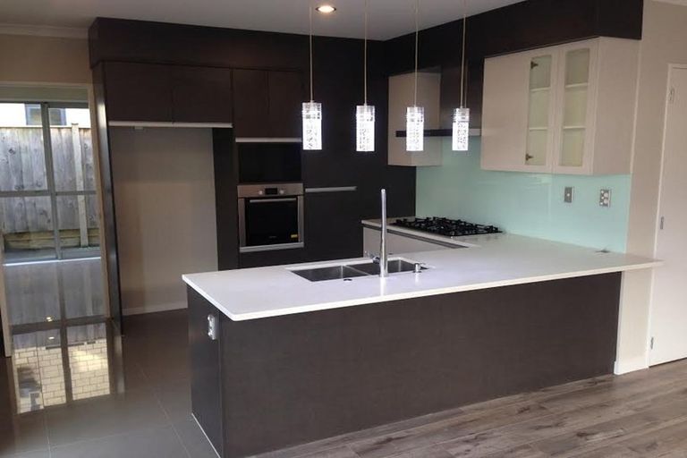 Photo of property in 55 Kerrykeel Drive, Flat Bush, Auckland, 2019