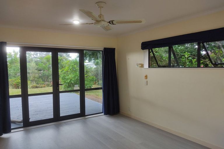 Photo of property in 287 Royal Road, Massey, Auckland, 0614